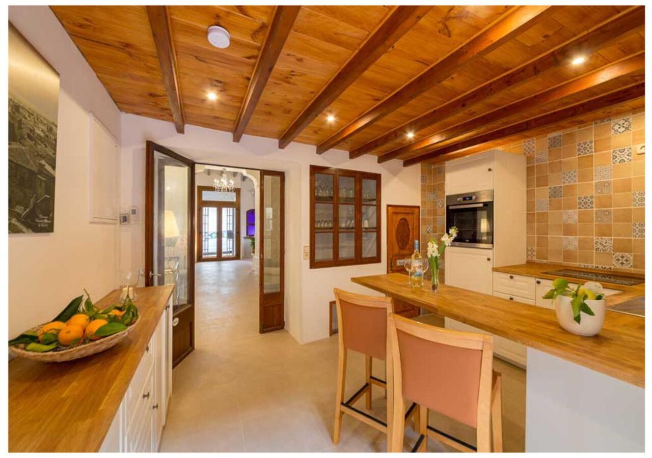 Boutique Hostal "Born53" Im Stadtkern Von Llucmajor, Mallorca Aparthotel Llucmajor  Exteriör bild