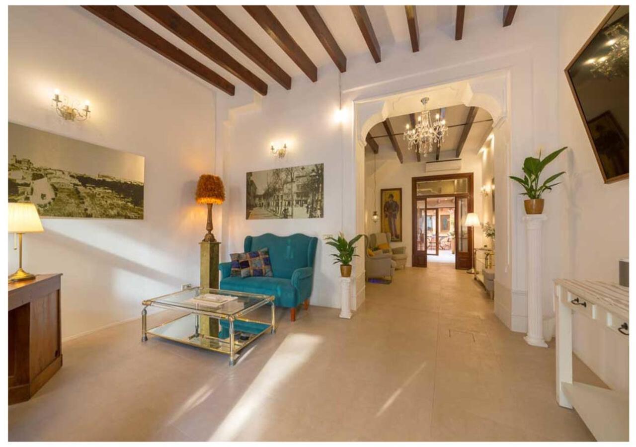 Boutique Hostal "Born53" Im Stadtkern Von Llucmajor, Mallorca Aparthotel Llucmajor  Exteriör bild