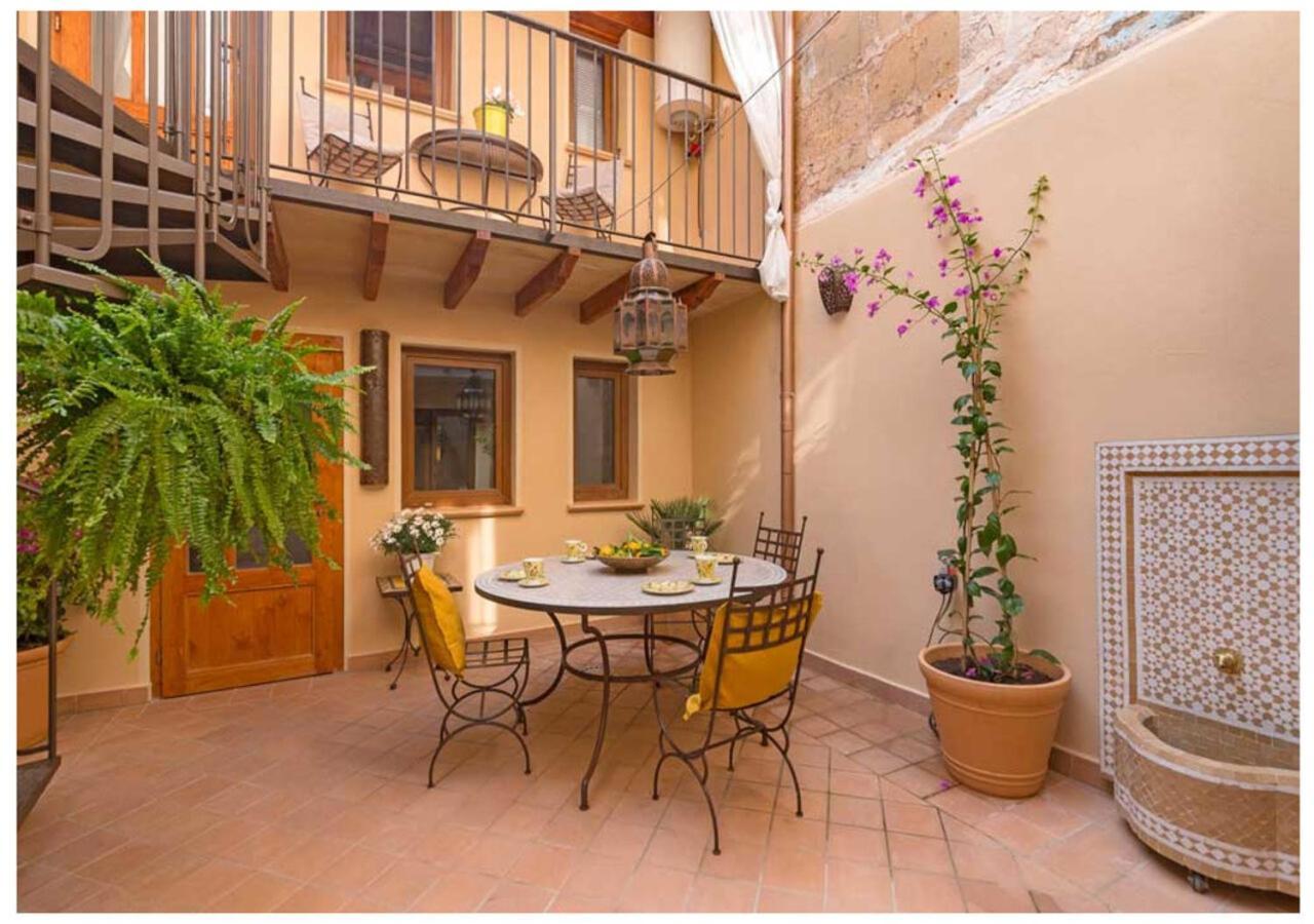 Boutique Hostal "Born53" Im Stadtkern Von Llucmajor, Mallorca Aparthotel Llucmajor  Exteriör bild