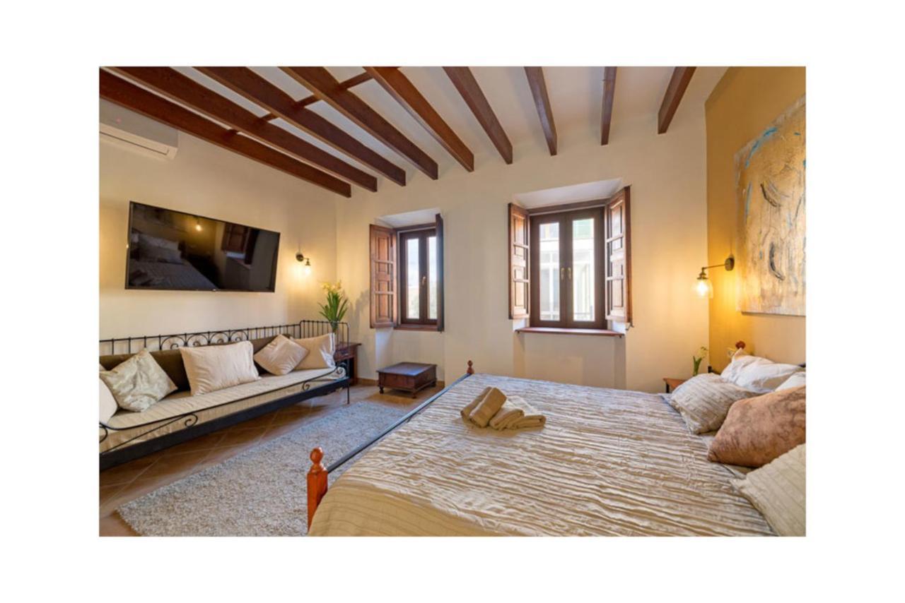 Boutique Hostal "Born53" Im Stadtkern Von Llucmajor, Mallorca Aparthotel Llucmajor  Exteriör bild