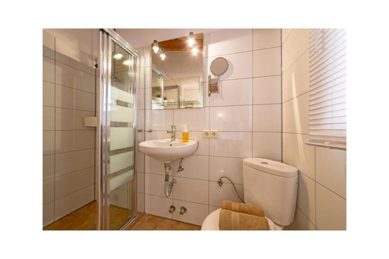 Boutique Hostal "Born53" Im Stadtkern Von Llucmajor, Mallorca Aparthotel Llucmajor  Exteriör bild